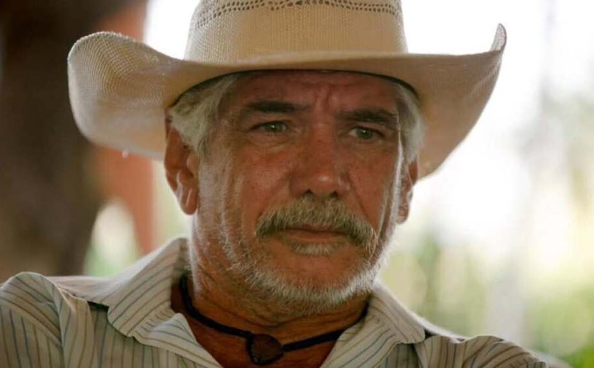 Jackson Antunes é internado às pressas após acidente nos estúdios da Globo