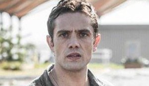 'Salve-se Quem Puder': Renzo provoca acidente para salvar Alexia, Kyra e Luna