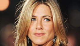 Atriz Jennifer Aniston admite já ter feito sexo com piloto em cabine do avião