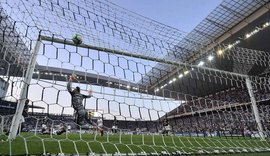 Corinthians vence Botafogo, permanece em 5º e segue invicto pós-Copa América