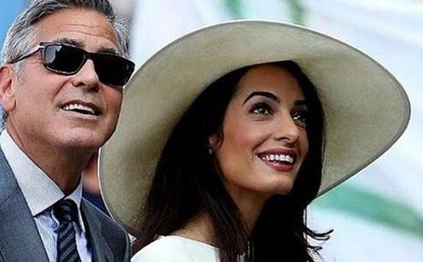 George Clooney aluga ilha privada para o aniversário de Amal