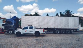 Sefaz flagra caminhão transportando mercadorias sem nota fiscal em Atalaia
