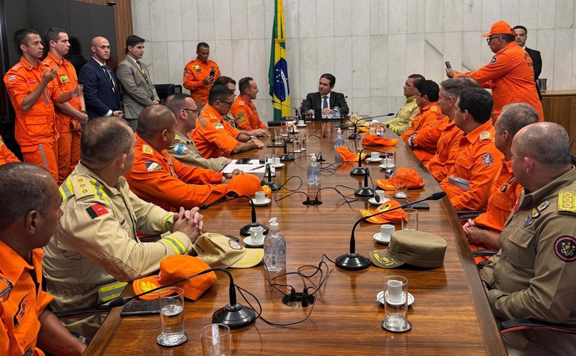Comandante do CBM/AL discute melhorias para a corporação com o presidente da Câmara dos Deputados