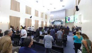 Assembleia debate regulamentação de cães de porte grande