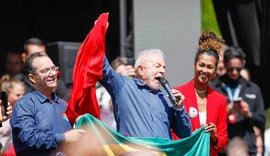 Lula diz que, se eleito, vai mexer no orçamento secreto