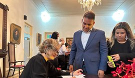 Livro retrata novo momento de Pilar; “Não é mágica, nem milagre”, diz autora