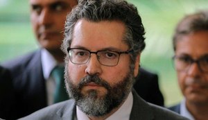 Ernesto Araújo montou força-tarefa no Itamaraty para pressionar por cloroquina da Índia
