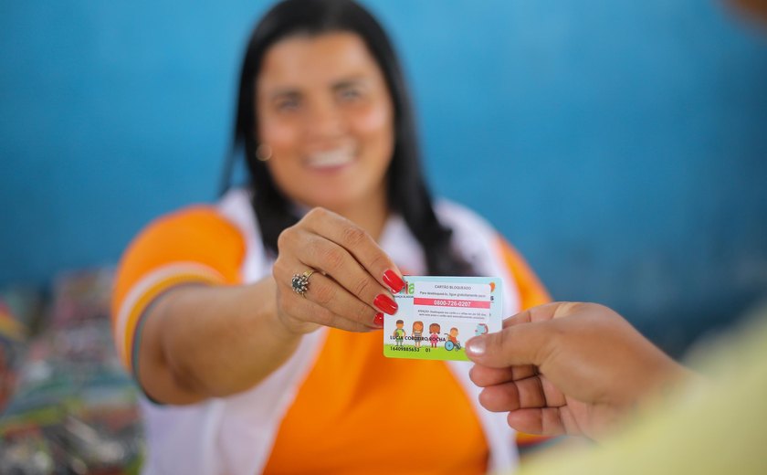 Alagoas reduz extrema pobreza em primeiro ano de Paulo Dantas