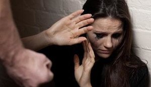 Homem é preso suspeito de agredir a esposa e a filha