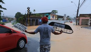 Placas do carro ou motocicleta levadas pela enchente? Saiba o que fazer nesses casos!