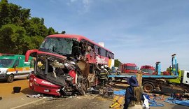 11 pessoas morrem em grave acidente envolvendo um ônibus e uma carreta na cidade de Sorriso, no Mato Grosso