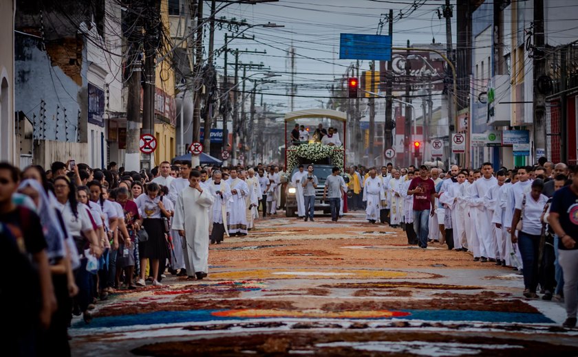 Corpus Christi terá procissão por 11 ruas do Centro de Maceió e Missa campal