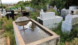 Cemitério Santo Antônio é alvo de descaso e vandalismo