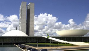 Minirreforma eleitoral obriga partidos pequenos a rever estratégias