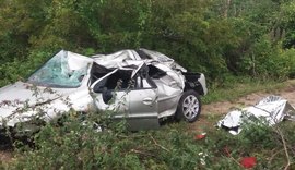 Motorista morre após capotamento de veículo em Delmiro Gouveia