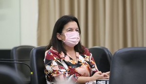Nova lei: PL é sancionado e mulheres podem usar sinal vermelho para pedido de socorro
