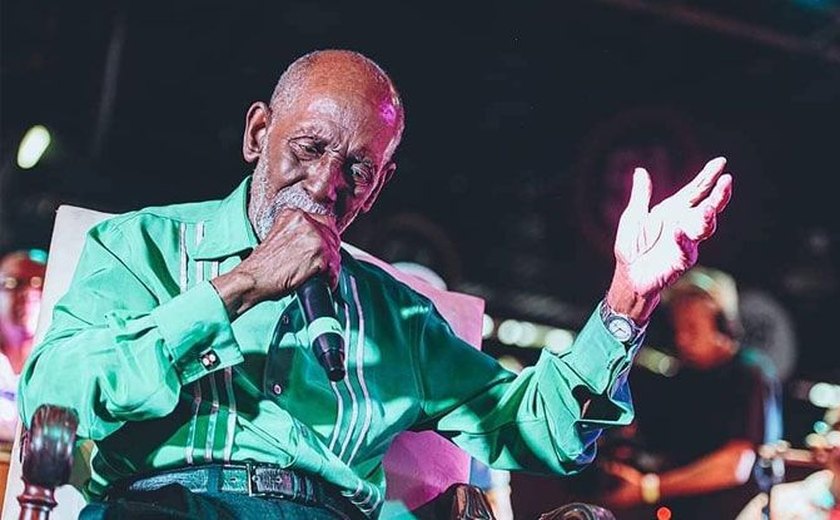 Morre o sambista Nelson Sargento, vítima da covid-19