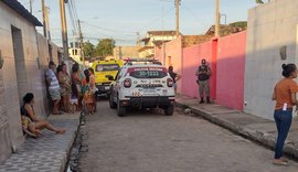Durante surto psicológico, mulher coloca fogo na própria residência