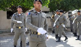 Polícia Militar promove entrega do Espadim Tiradentes a cadetes do curso de formação de oficiais