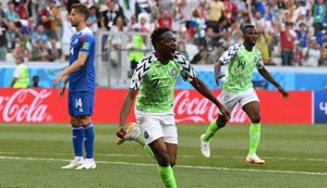 Musa faz dois, Nigéria vence a Islândia e dá sobrevida à Argentina