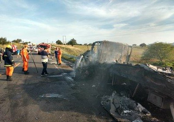 Incêndio em lavanderia deixa duas pessoas feridas em Maceió