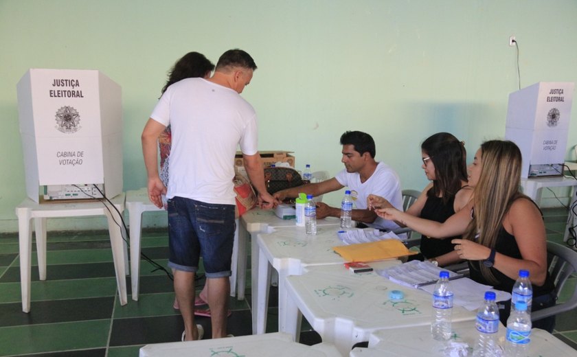 Eleitores vão às urnas neste domingo para segundo turno
