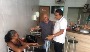 Prefeito destaca otimismo anunciando pagamento e festa junina