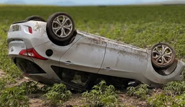 Capotamento é registrado na AL-220, próximo a Campo Alegre