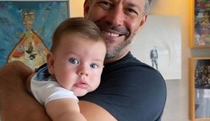 Filho de Malvino Salvador, de apenas 6 meses, é internado às pressas na UTI