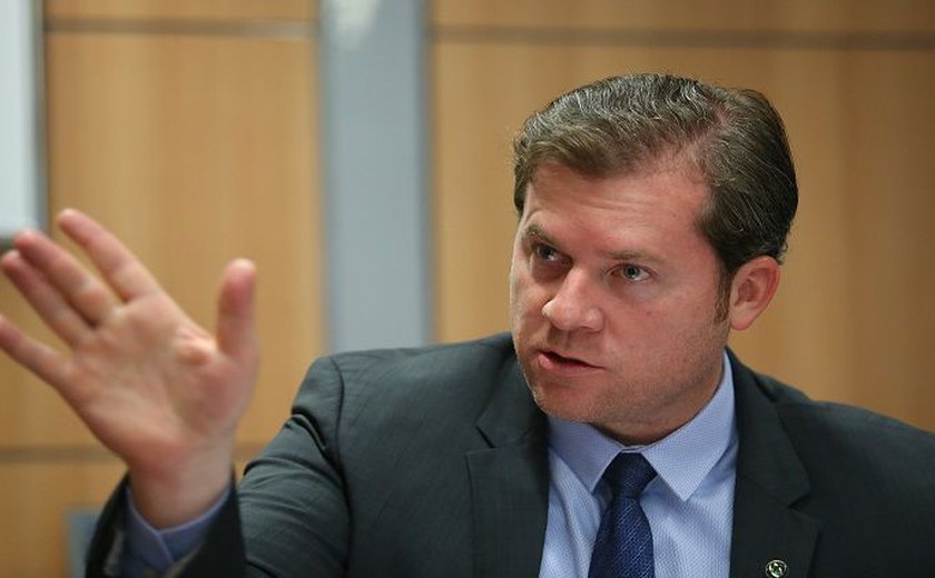 Jornalista Davi Soares é ofendido por ministro do Turismo