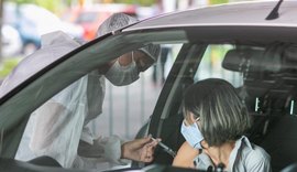 Maceió antecipa vacinação de pessoas com 58 anos com iniciais de A a L para esta 6ª (28)