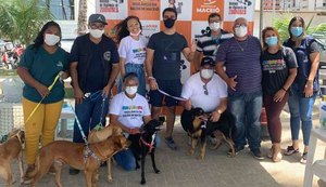 Prefeito JHC visita Feira de Adoção e anuncia política pública para causa animal