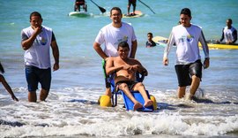 Prefeitura de Maceió oferece acesso gratuito a cadeiras anfíbias