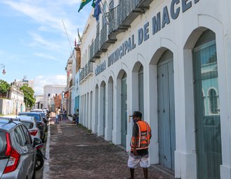 Tratamento obrigatório de depressão desde a infância é lei aprovada na Câmara de Maceió