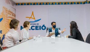 Prefeito JHC recebe estudante do Sesi finalista do Nobel da Educação e discute parcerias