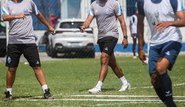 Tavares promete mais três reforços no CSA