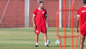 CRB realiza primeira coletiva de Louzer