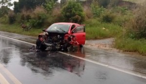 Samu faz resgate aeromédico após colisão frontal na rodovia BR-104