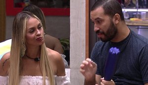 Gilberto e Sarah se escondem e detonam Juliette: 'Acha que o mundo gira em torno dela'