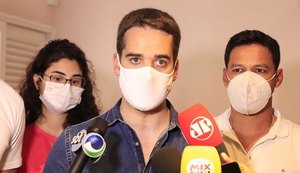 Eduardo Leite descarta apoiar reeleição de Jair Bolsonaro