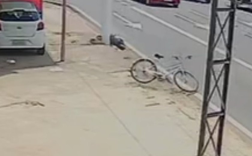 Jovem é atropelado enquanto ia entregar currículos em Maceió e está em estado grave