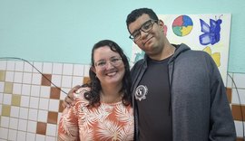 Entre panelas, quadros e corações: mães que educam dentro e fora de casa