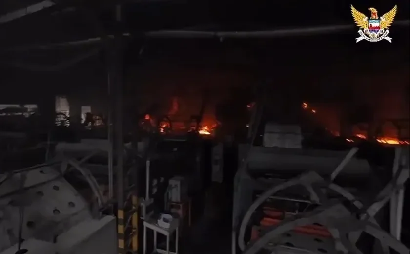 Defesa Civil solicita demolição de galpão destruído por incêndio em empresa de Maceió