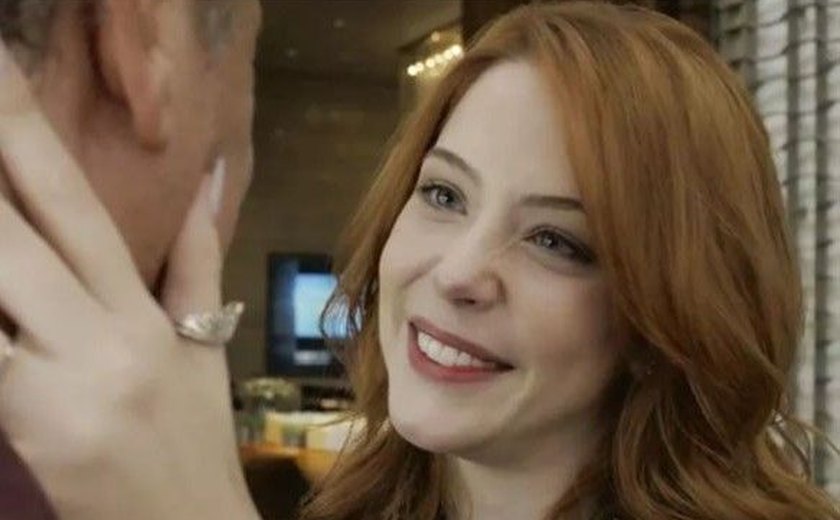 Valéria rouba a fortuna de Norberto em 'Órfãos da Terra'