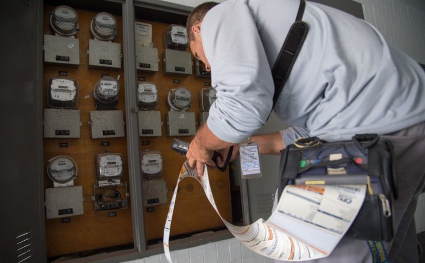 Mais barata: Comissão vota na terça MP que limita custos da energia ao consumidor