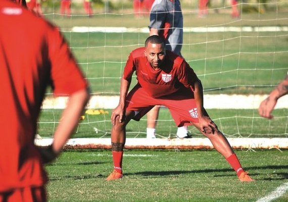 Marcelo Cabo terá opções para montar o CRB nos próximos jogos