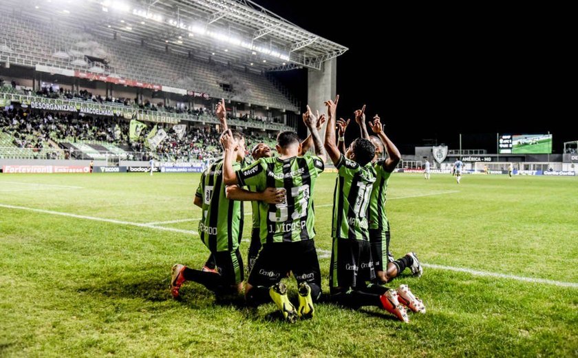 De virada, América vence Londrina nesta terça-feira