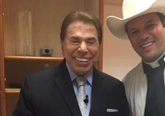 Silvio Santos questiona vida sexual de padre na TV
