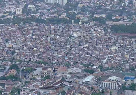 PM abre cotação para instalar no Jacarezinho câmeras de reconhecimento facial