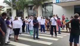 Com salários atrasados, funcionários do Sanatório realizam protesto